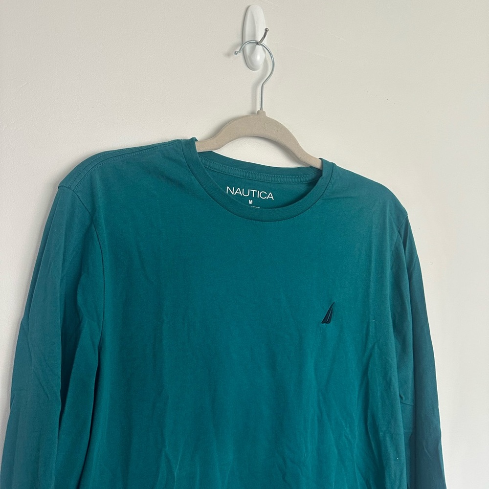 Nautica Long‎ Sleeve Logo Tee, Medium, EUC - Picture 3 of 6